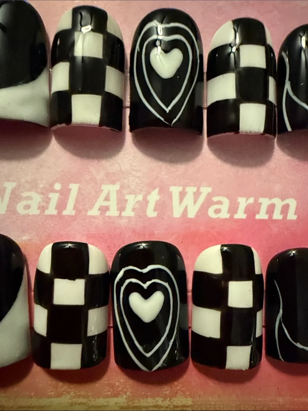 Black & White Checkerboard Heart handmade acrylic Press-On Nails
